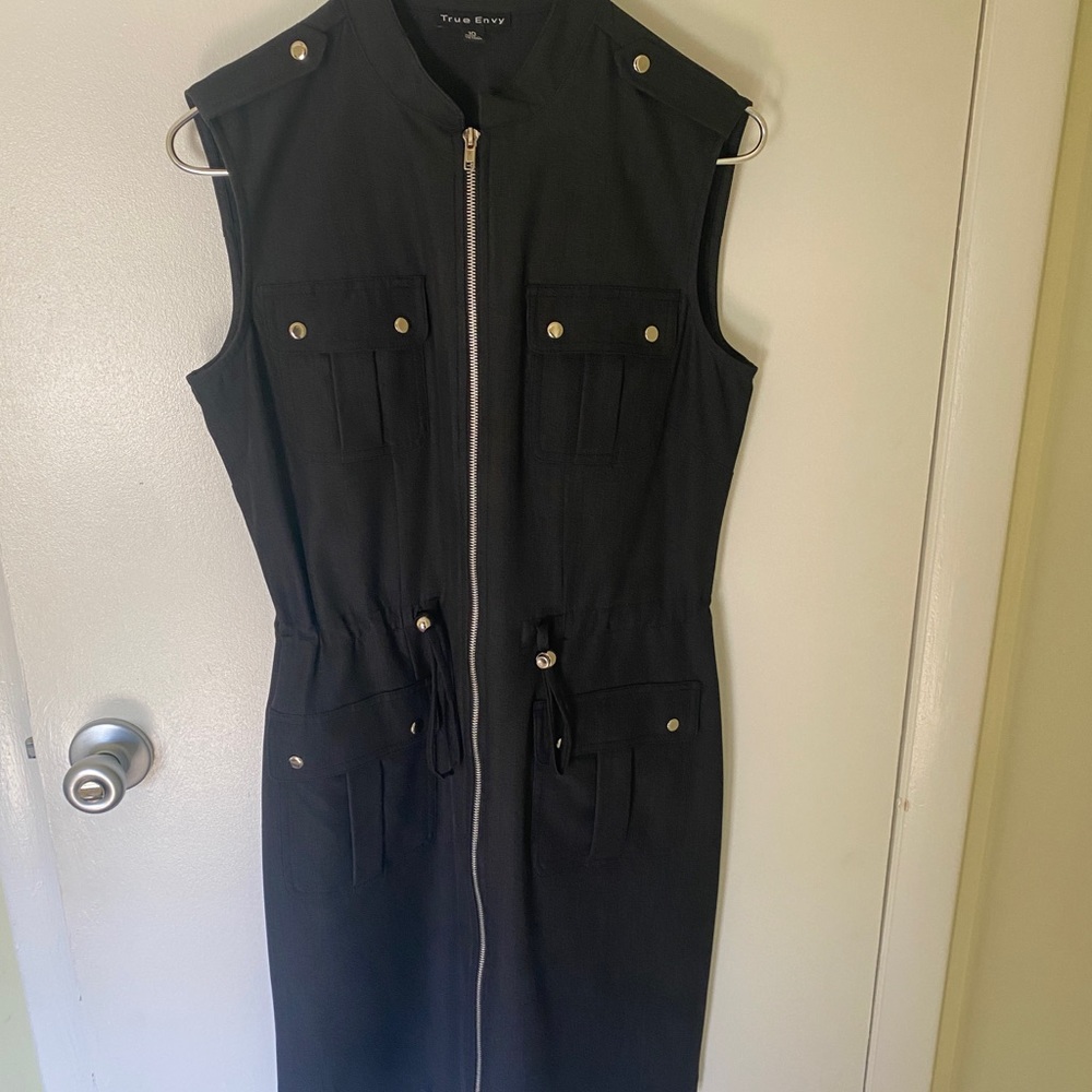 True Envy sleeveless black dress 10